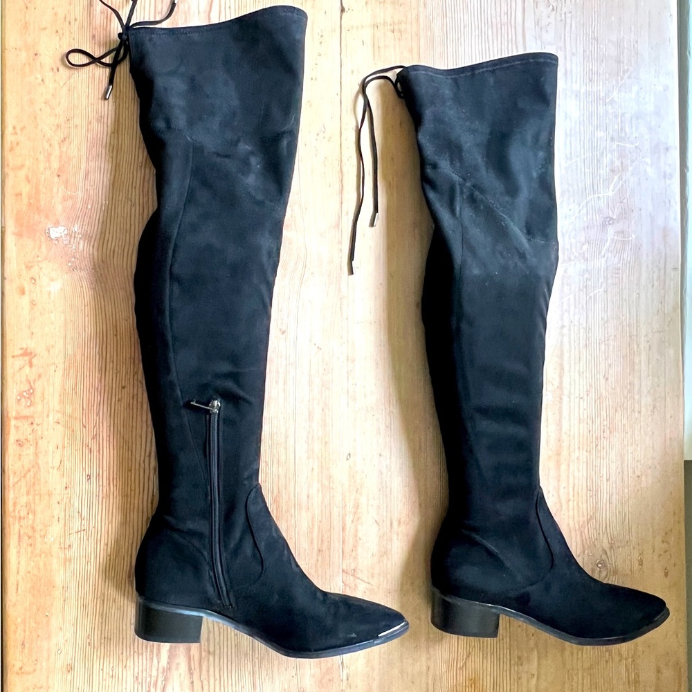 Marc Fisher Yuna Overnight the knee boot- worn twice -Suede 9.5